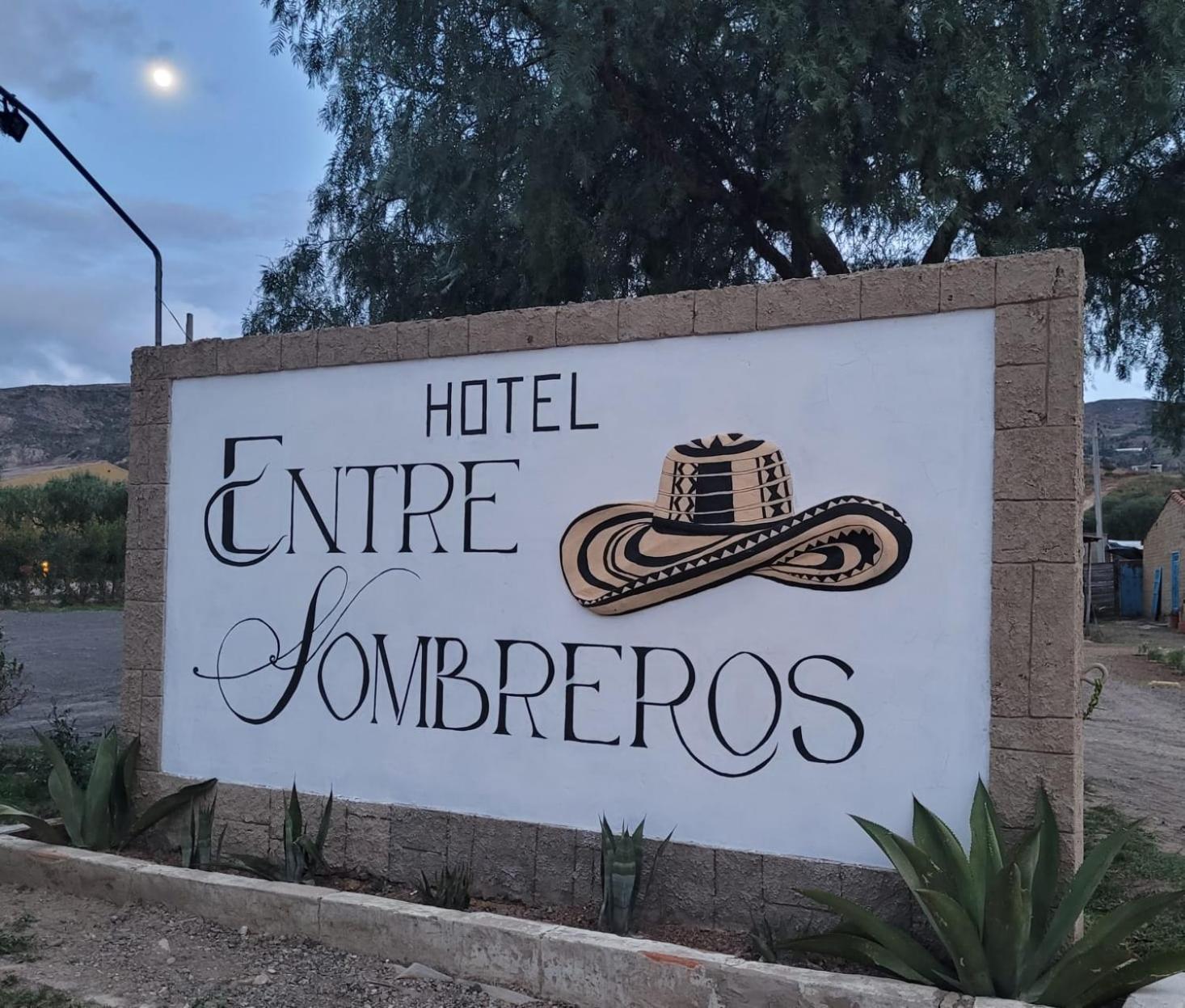 Hotel Entre Sombreros Villa de Leyva Zewnętrze zdjęcie